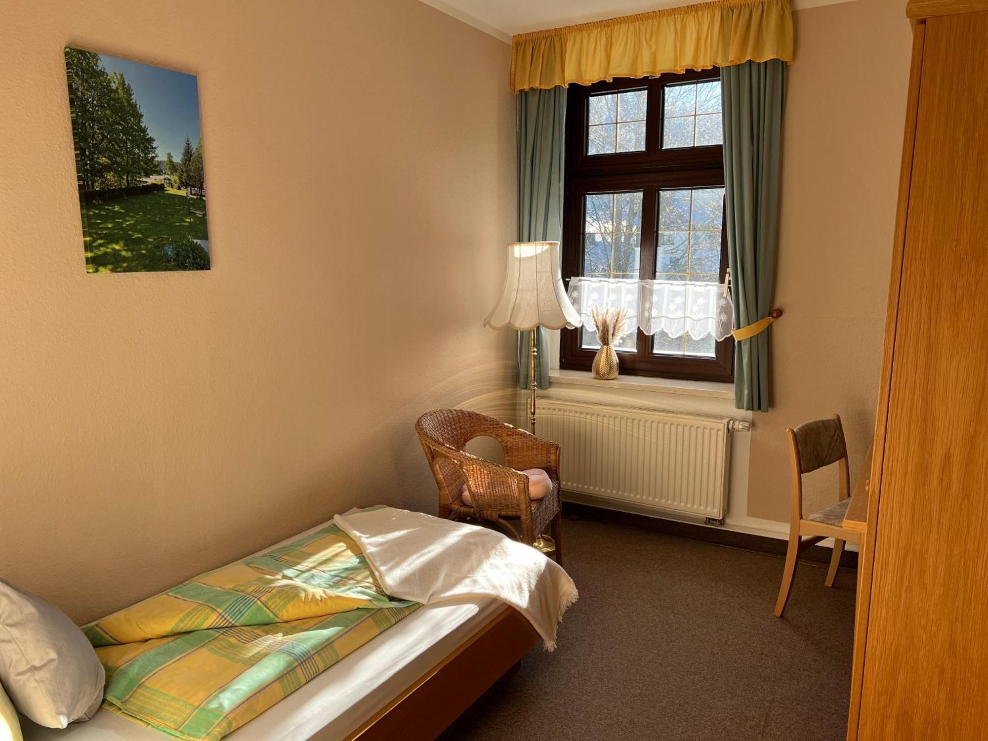 Gasthof Und Pension Hammerschaenke Wildenthal Habitación foto